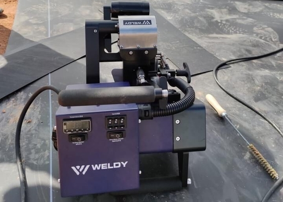 Máy hàn kín mối hàn Geomembrane WGW300 với 1750W 0,5 -3,0MM